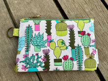 Load image into Gallery viewer, Wristlet Purse