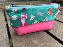 Load image into Gallery viewer, Small Zip Pouch
