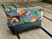 Load image into Gallery viewer, Small Zip Pouch