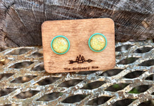 Load image into Gallery viewer, Minty Gold Flakes