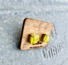 Load image into Gallery viewer, Softball Round Cut Studs
